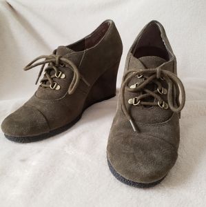 Green Suede Aerosoles Bootie Wedges